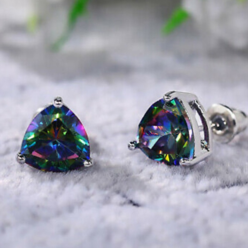 - New 925 sterling Silver Rainbow 🌈 Stud Earrings - Picture 4 of 5